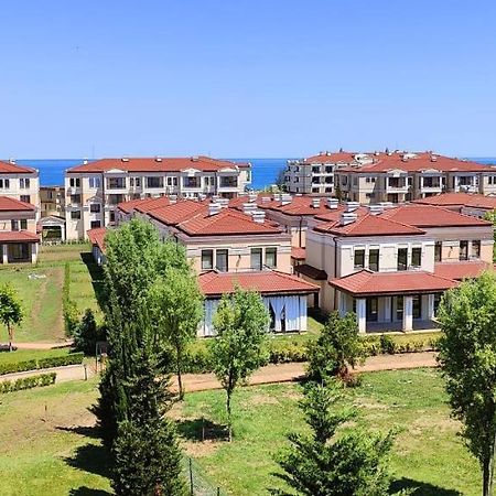 Green Life Private Apartments Созополь Экстерьер фото