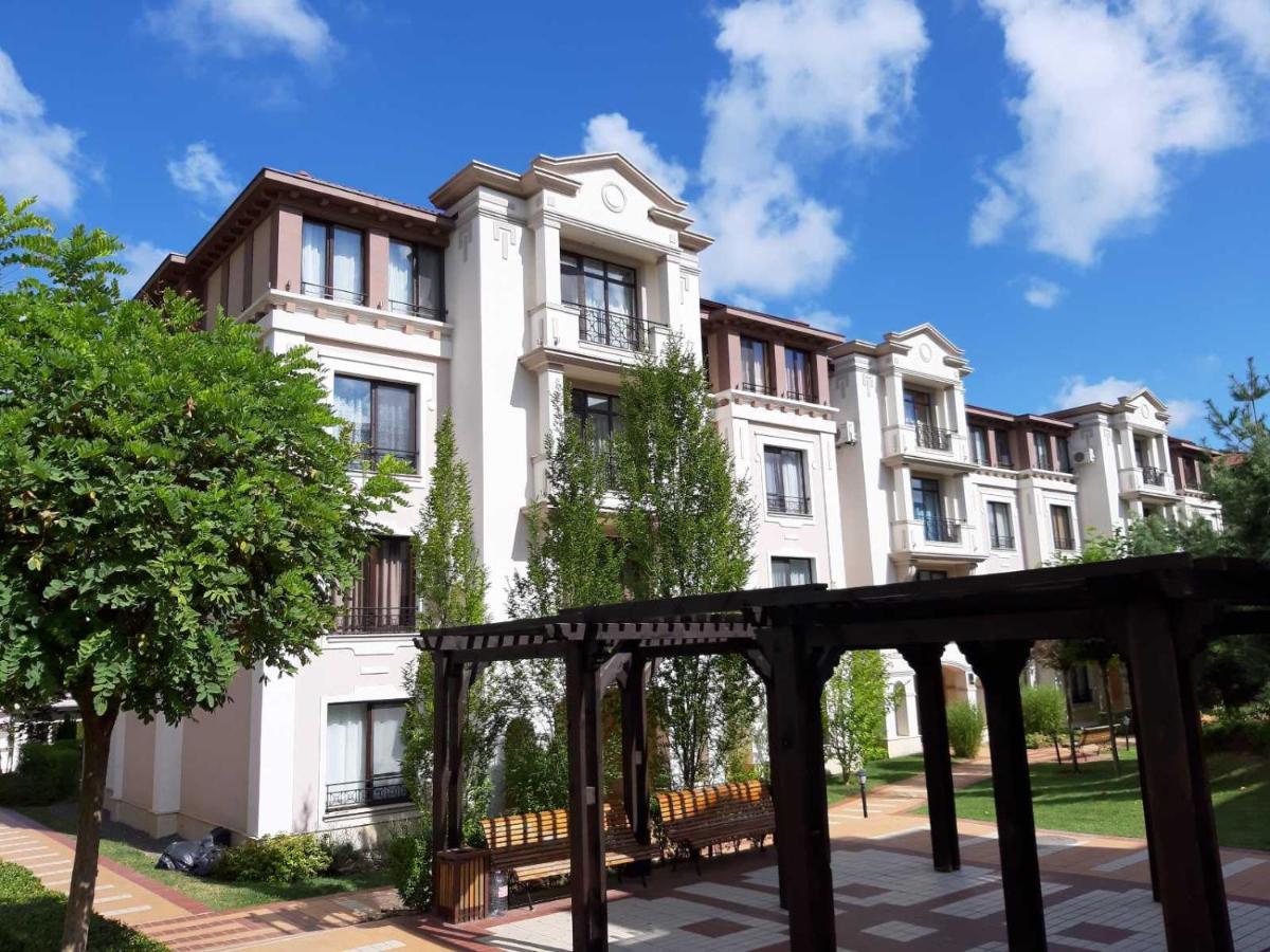 Green Life Private Apartments Созополь Экстерьер фото