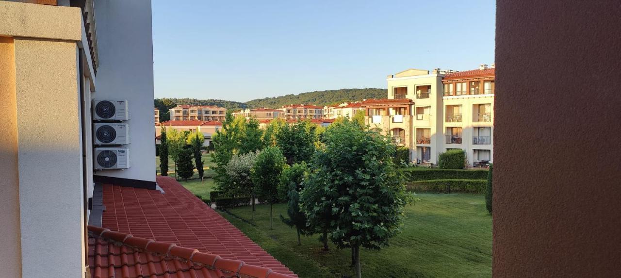 Green Life Private Apartments Созополь Экстерьер фото